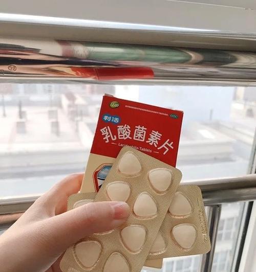 猫咪能否食用乳酸菌素片（探究乳酸菌素片对猫咪的影响及注意事项）